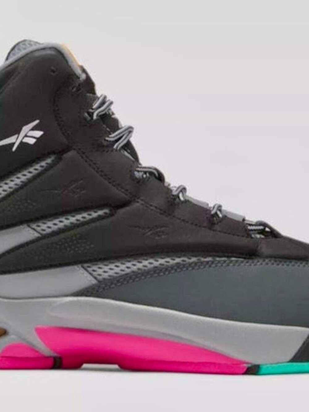 Reebok Black/Gray/Pink/Mint The Blast "The Alamo" Basketball Sneakers Size 10